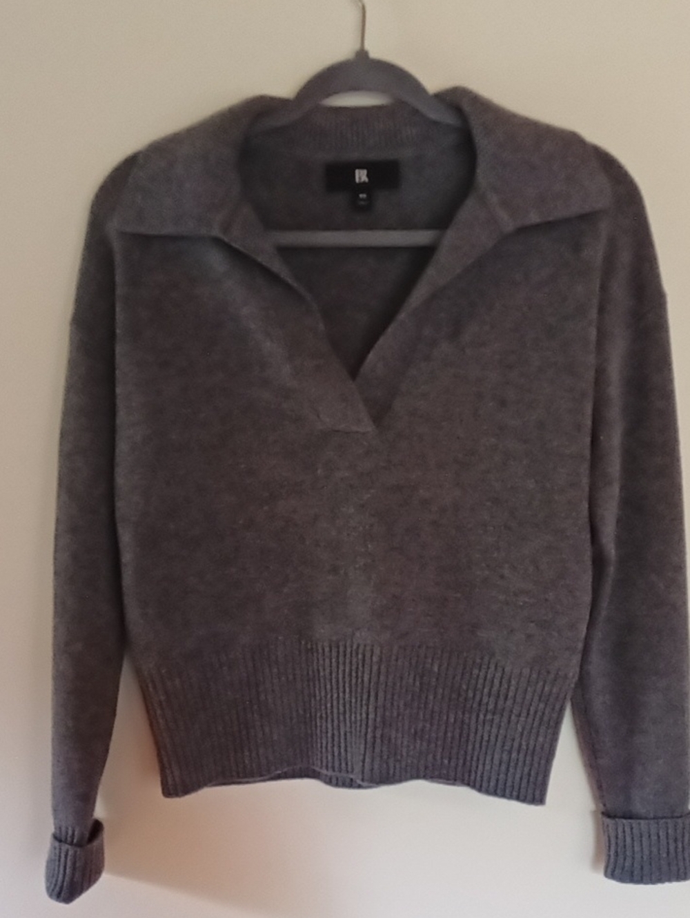 Cashmere Banana Republic Charcoal Collae Polo V-Neck Sweater Ribbed Cuffs/Hem XS